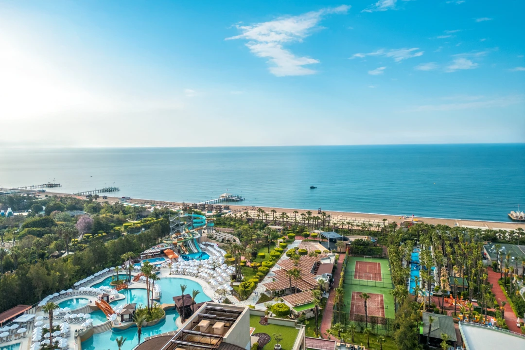 Fame Residence Lara & Spa, deniz ve havuzlar havadan